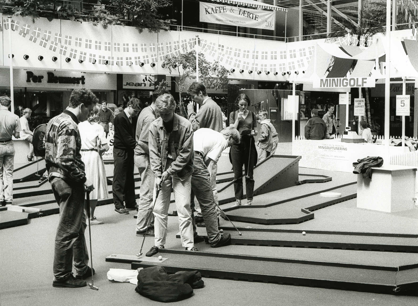 Lyngby Storcenter, 1980 - Minigolf