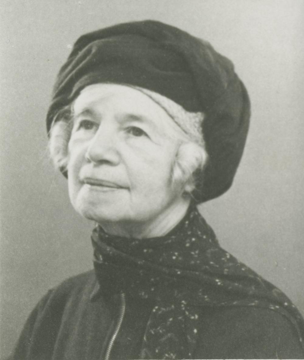 Billedhuggeren Olga Wagner, 1945