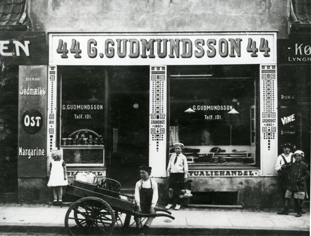 Lyngby Hovedgade 44, 1916 - Gudmundssons Hus